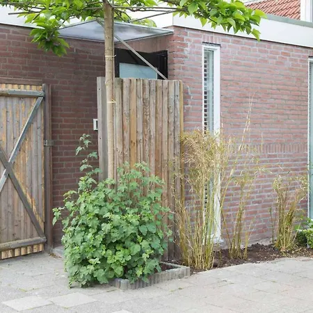 Bed & Bike Amsterdam 住宿加早餐酒店 2*